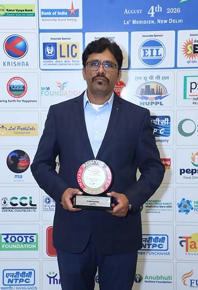 Habib With Trophy
